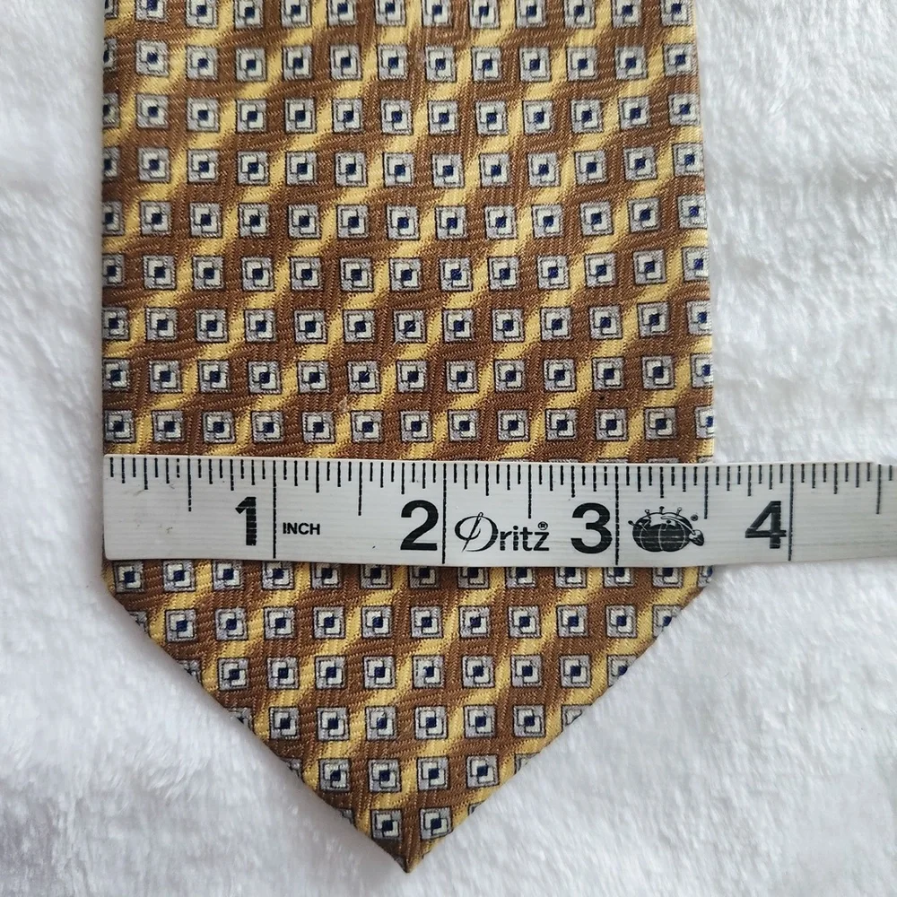Vintage 90s gold